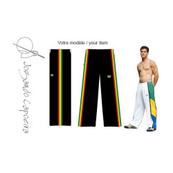 Schwarze Afro-Capoeira-Hose - Jogando Capoeira.